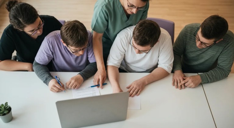 RQTH : les droits concrets après la reconnaissance travailleur handicapé